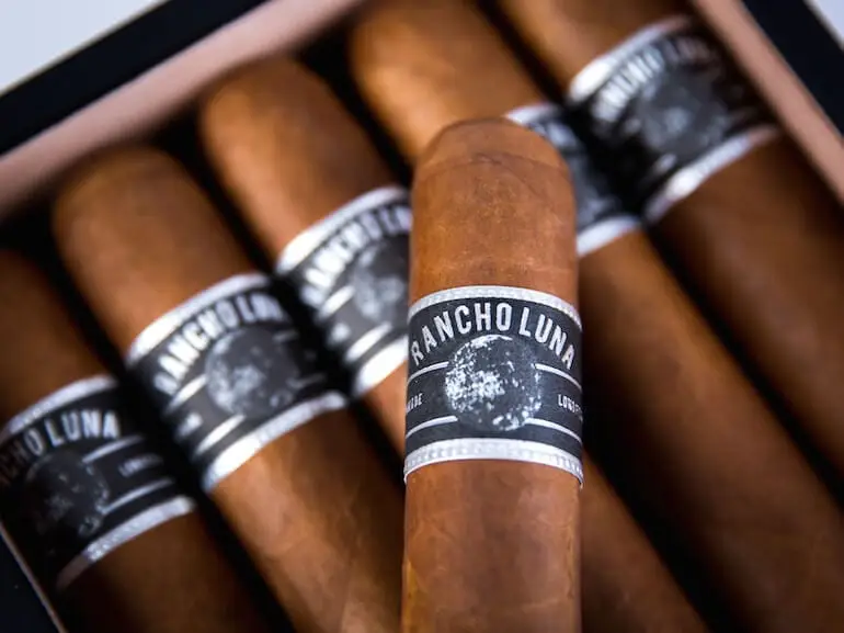 JRE Tobacco Co Rancho Luna Grande