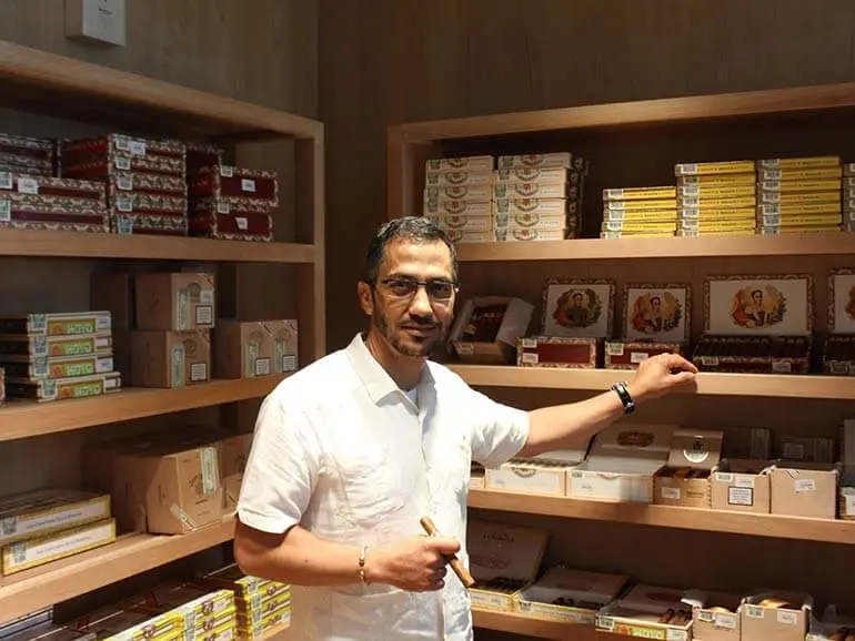 Osmani Rios in Cohiba Atmosphere