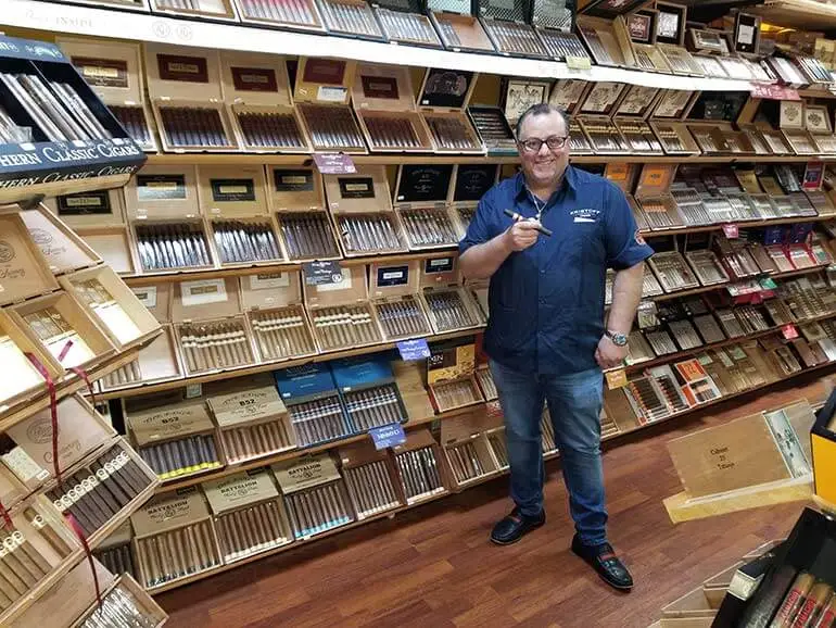 Cigar Cave Lounge Palm Harbor