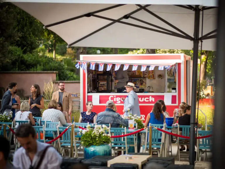 Cigar Truck Paries Eiffel Tower