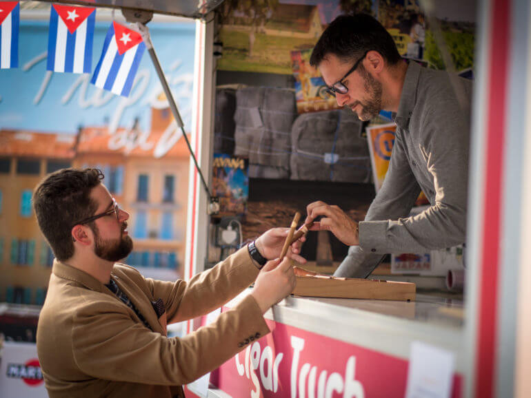 Cigar Truck Paris