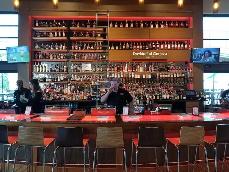 Davidoff of Geneva Tampa Shop and Lounge