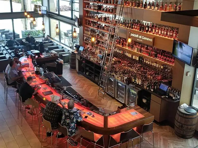 Davidoff of Geneva Tampa Shop and Lounge