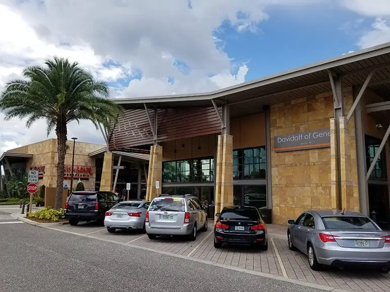 Davidoff of Geneva Tampa Shop and Lounge