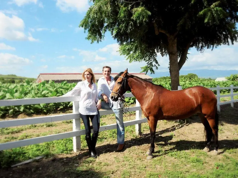 gomez la flor dominicana finca la canela