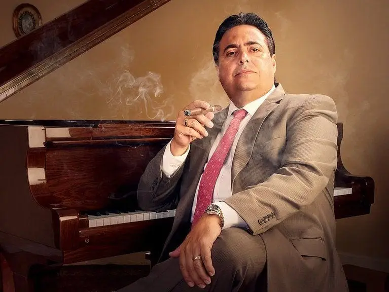 rafael nodal portrait piano